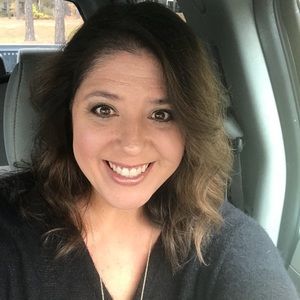 Meet your Posher, Elena